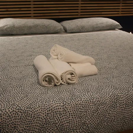 Levante לינה וארוחת בוקר 4*